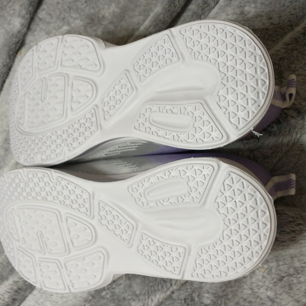 NWOT TENNIS SHOES EVERYTHING shoe SZ 39 - Picture 4 of 5